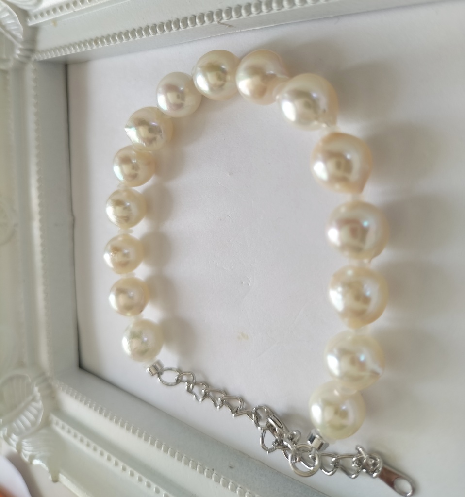 あこや真珠(日本産)のブレスレット