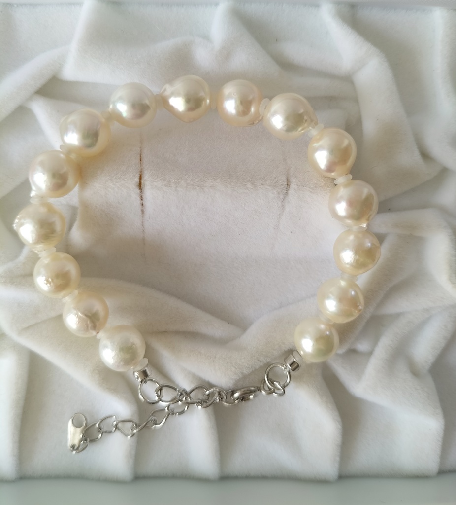 あこや真珠(日本産)のブレスレット