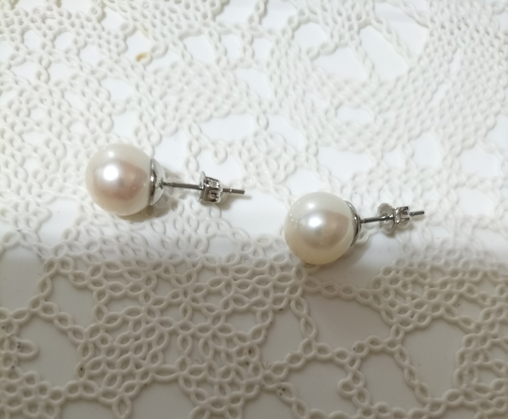 あこや真珠(日本産)のピアス