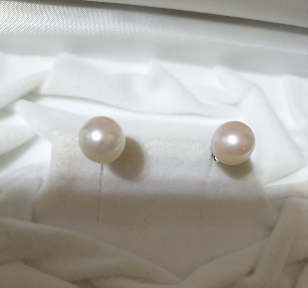 あこや真珠(日本産)のピアス