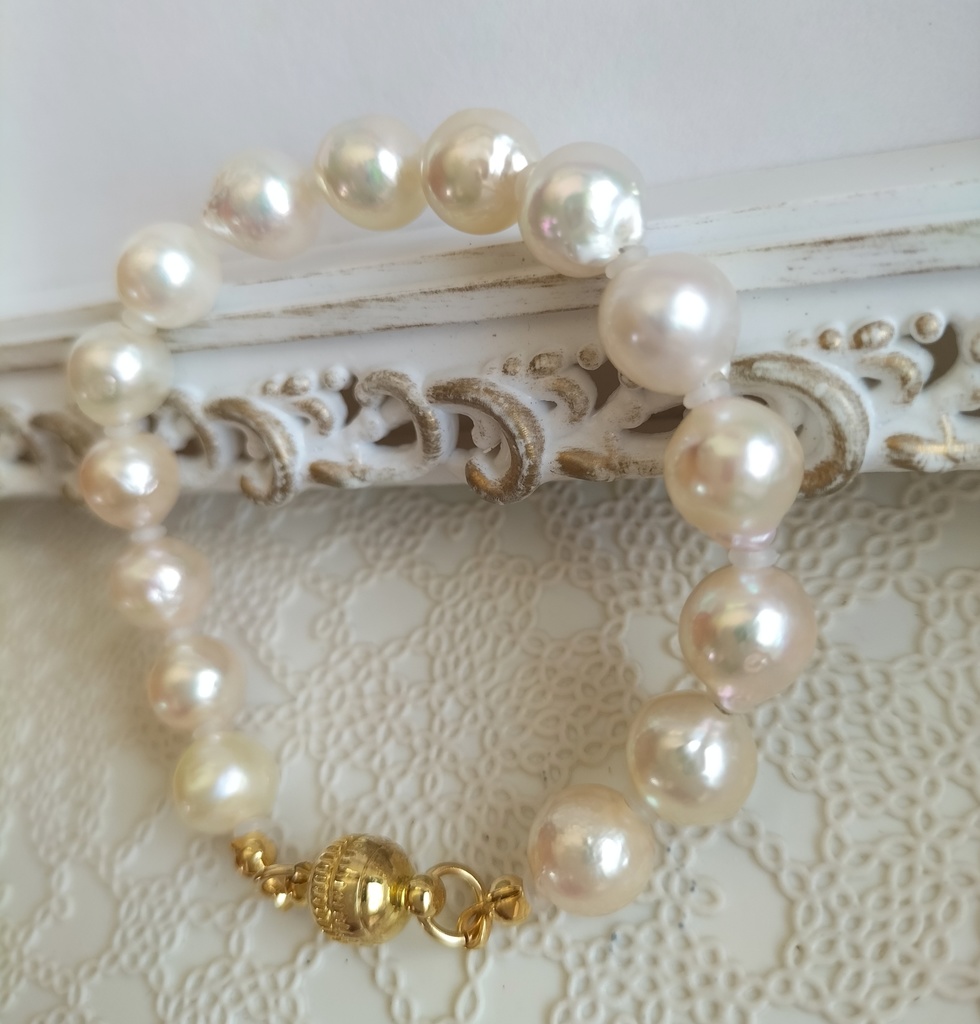 あこや真珠(日本産)のマグネット式ブレスレット