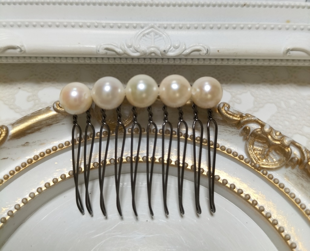 日本産あこや本真珠のヘアコーム 10本足