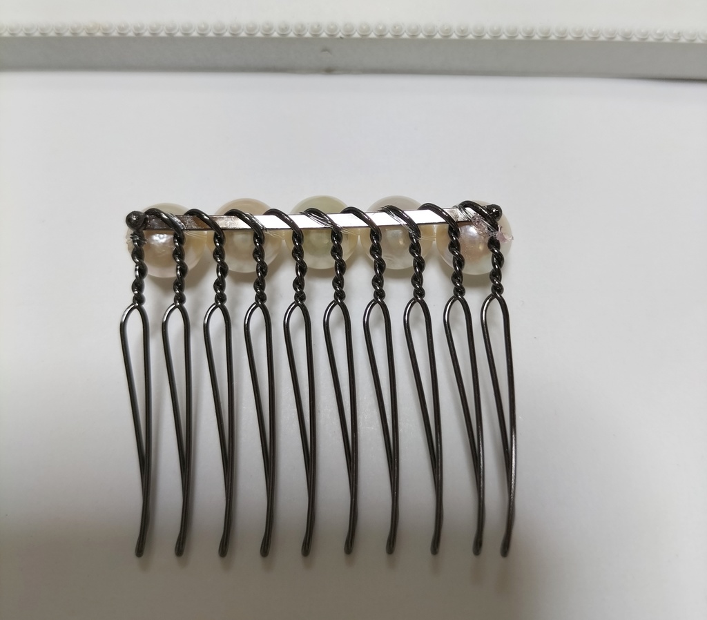 日本産あこや本真珠のヘアコーム 10本足