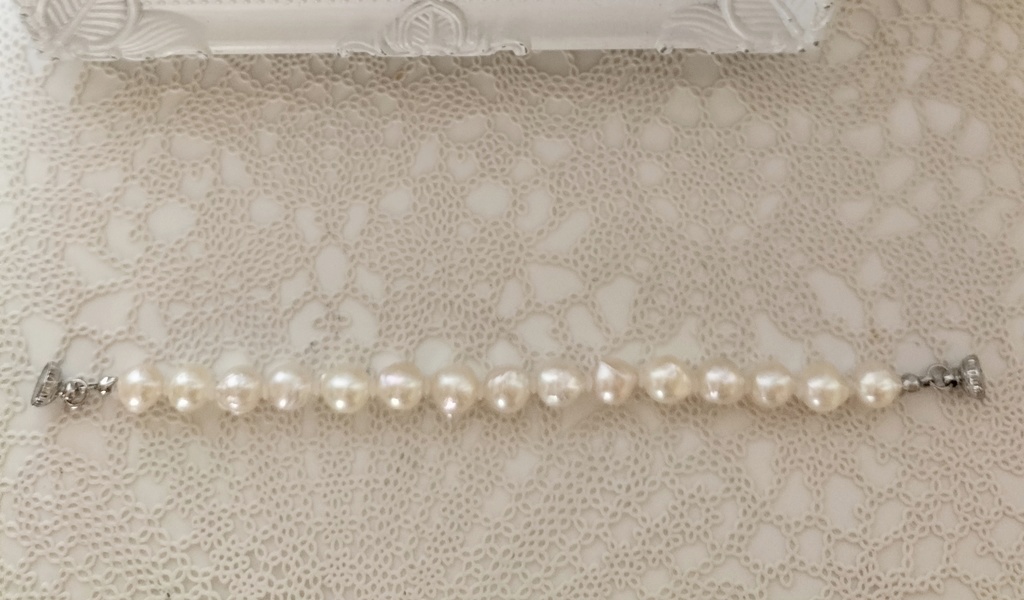 あこや本真珠(日本産)のマグネット式ブレスレット
