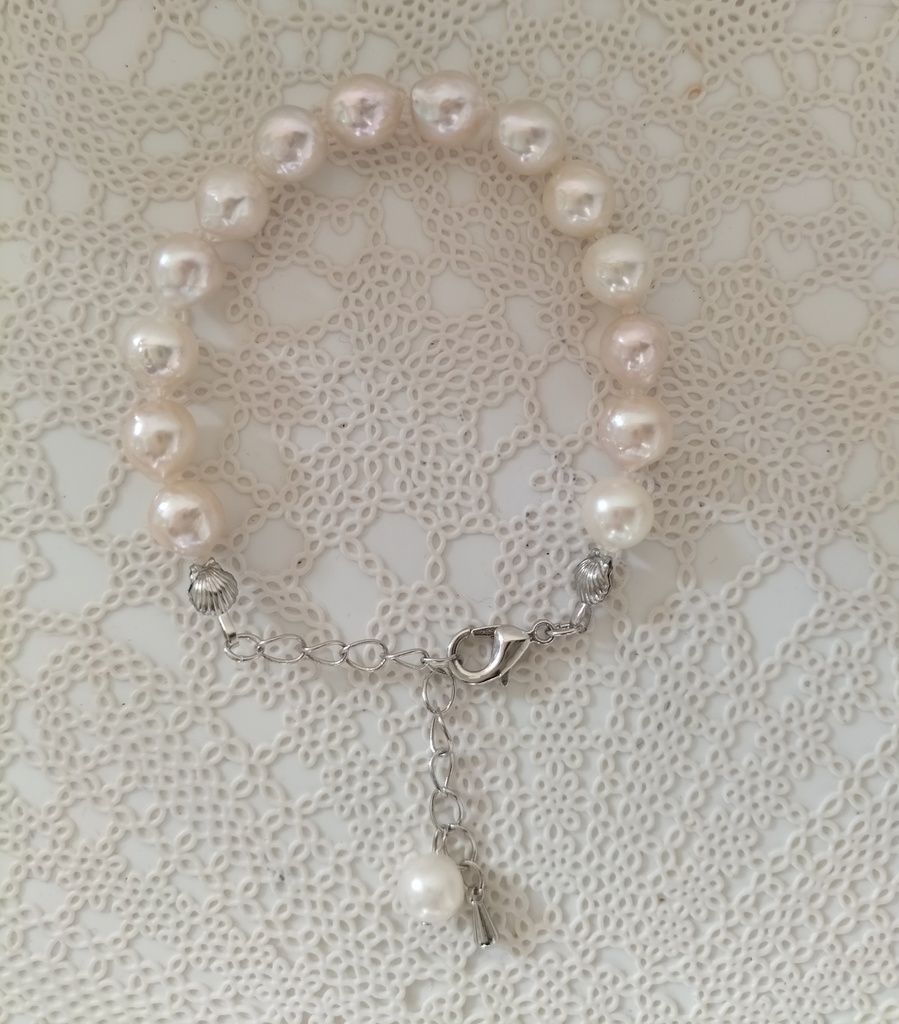 日本産あこや本真珠のブレスレット