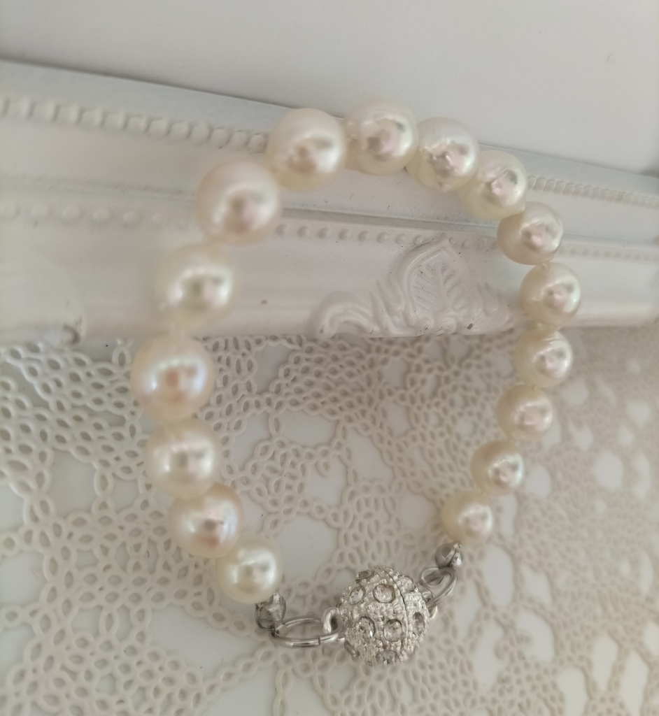 あこや本真珠(日本産)のマグネット式ブレスレット 内径、約14cm