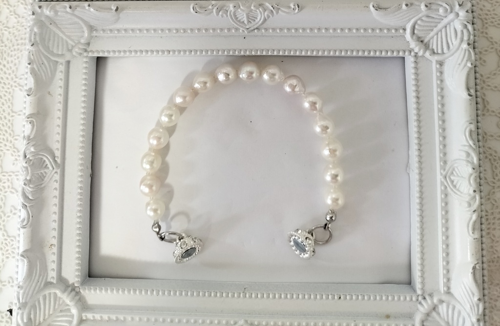 あこや本真珠(日本産)のマグネット式ブレスレット 内径、約14cm