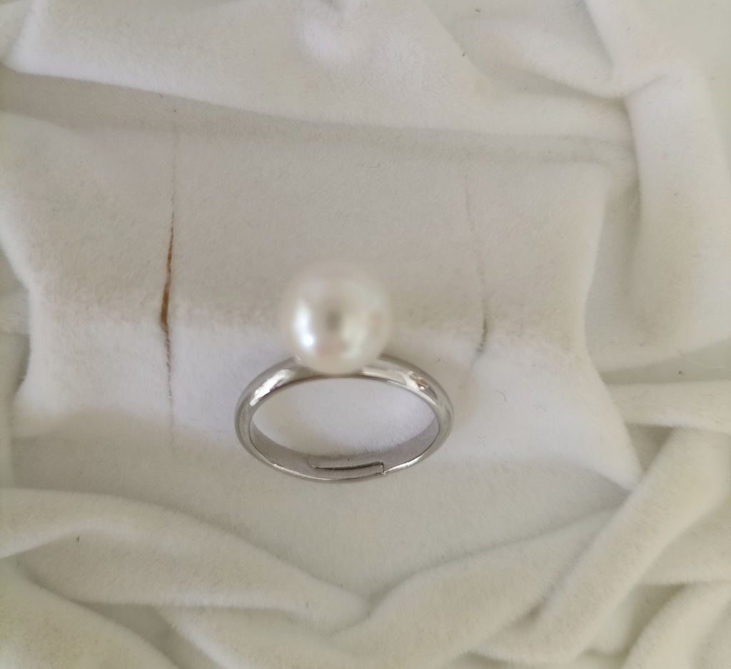 日本産あこや本真珠のリング(約10〜17号)