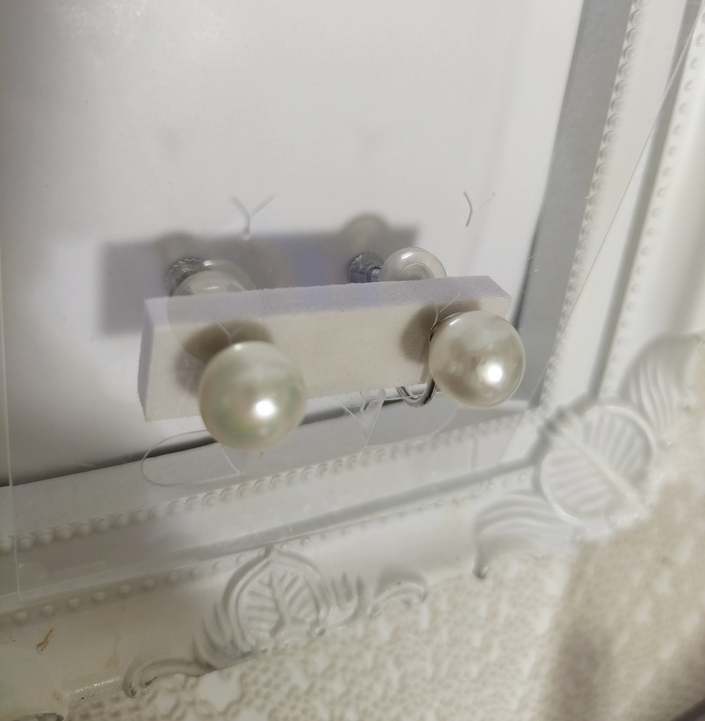 日本産あこや本真珠(宇和島産)のネジバネ式イヤリング