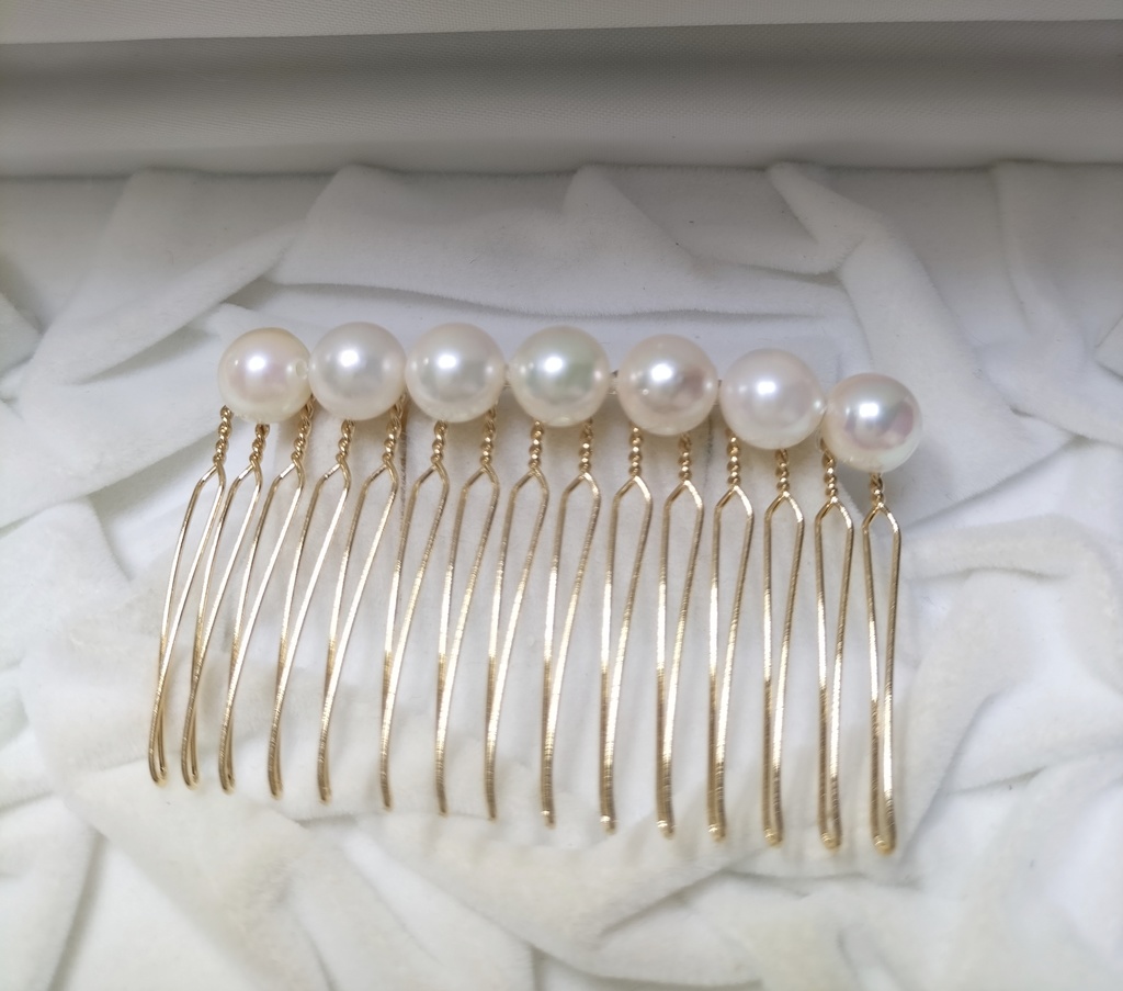 日本産あこや本真珠(宇和島産)のヘアコーム(15本足)
