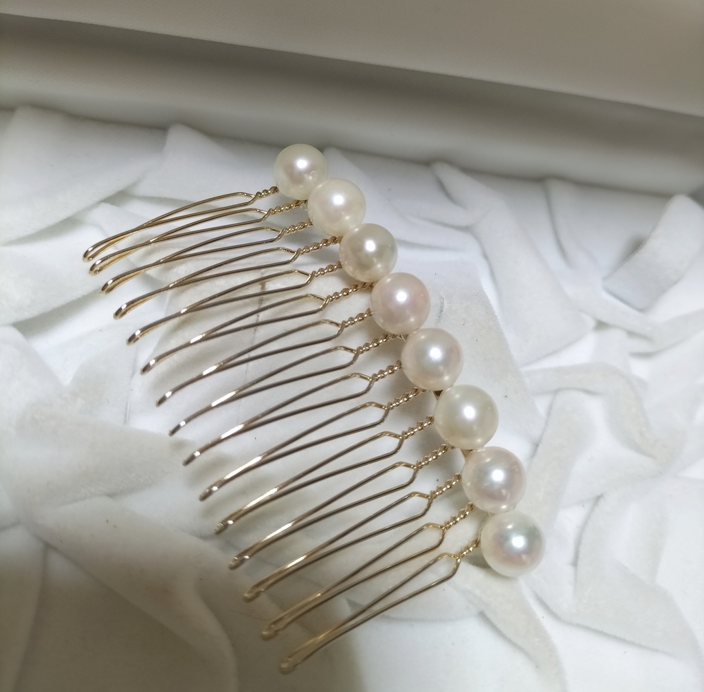 日本産あこや本真珠(宇和島産)のヘアコーム(15本足)