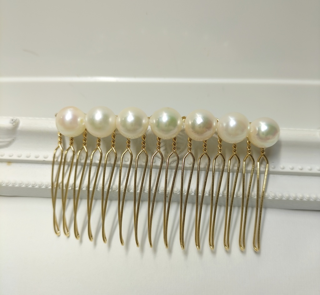 日本産あこや本真珠(宇和島産)のヘアコーム(15本足)