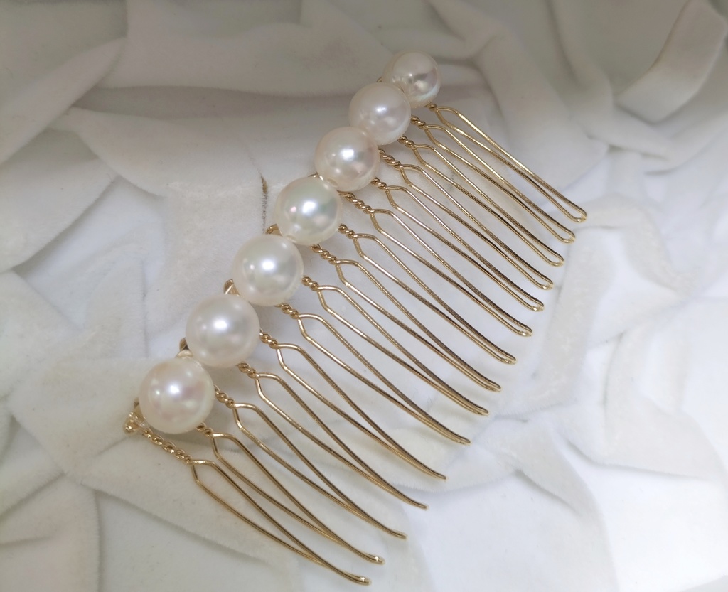 日本産あこや本真珠(宇和島産)のヘアコーム(15本足)