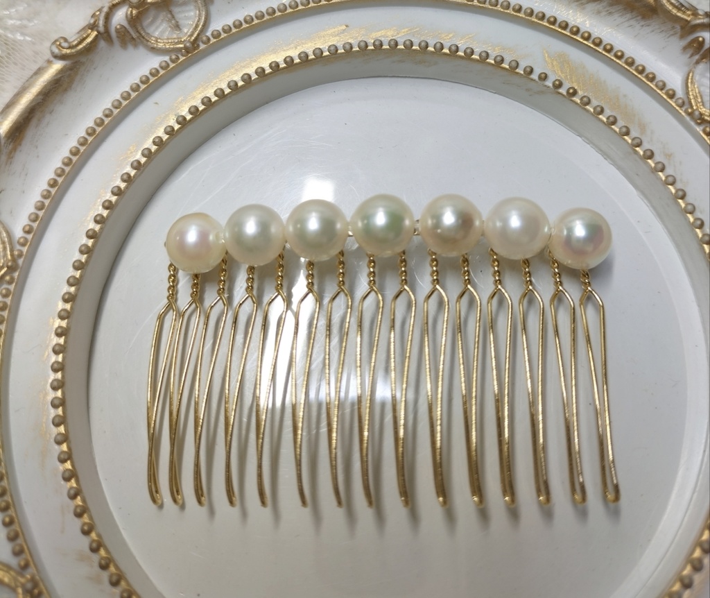 日本産あこや本真珠(宇和島産)のヘアコーム(15本足)