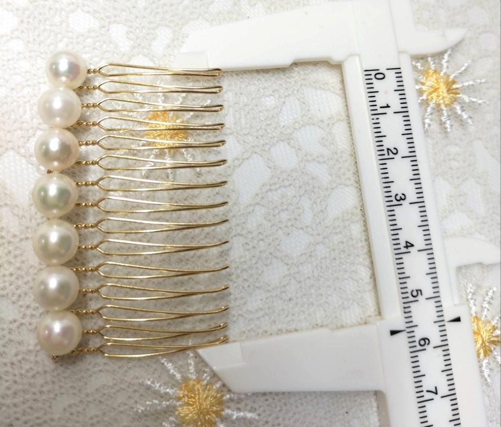 日本産あこや本真珠(宇和島産)のヘアコーム(15本足)