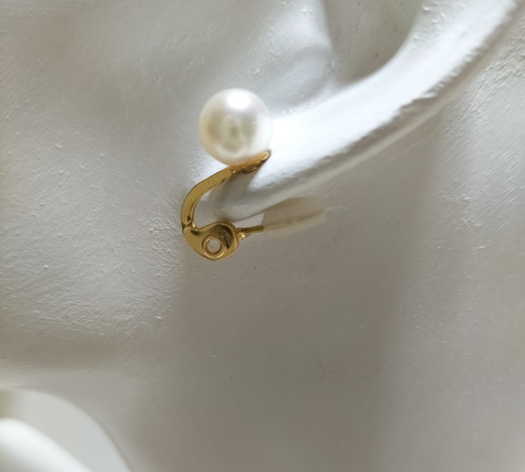 日本産あこや本真珠(宇和島産)の調節可能なクリップ式イヤリング