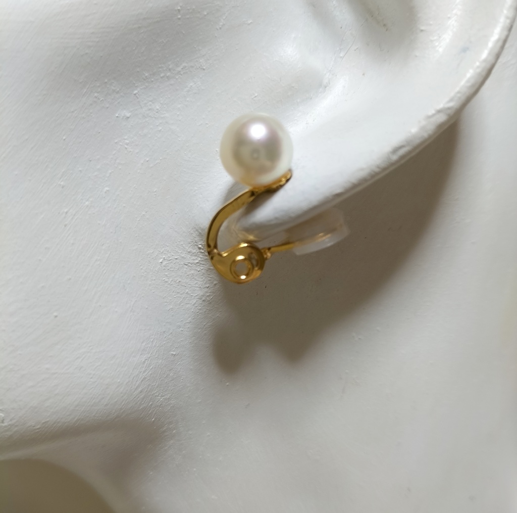 日本産あこや本真珠(宇和島産)の調節可能なクリップ式イヤリング