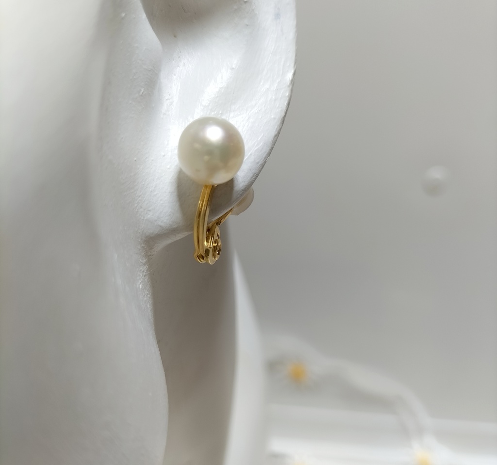 日本産あこや本真珠(宇和島産)の調節可能なクリップ式イヤリング
