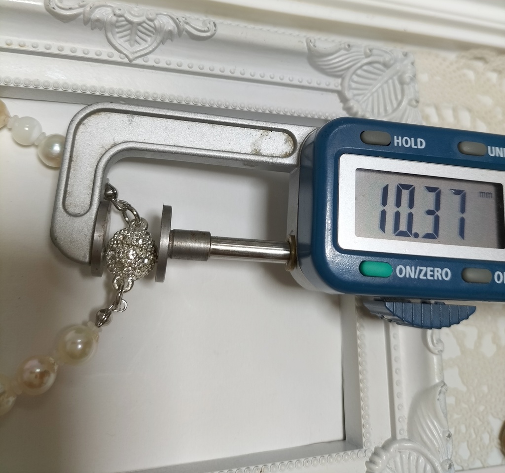 日本産あこや本真珠と天然石マザーオブパールのブレスレット