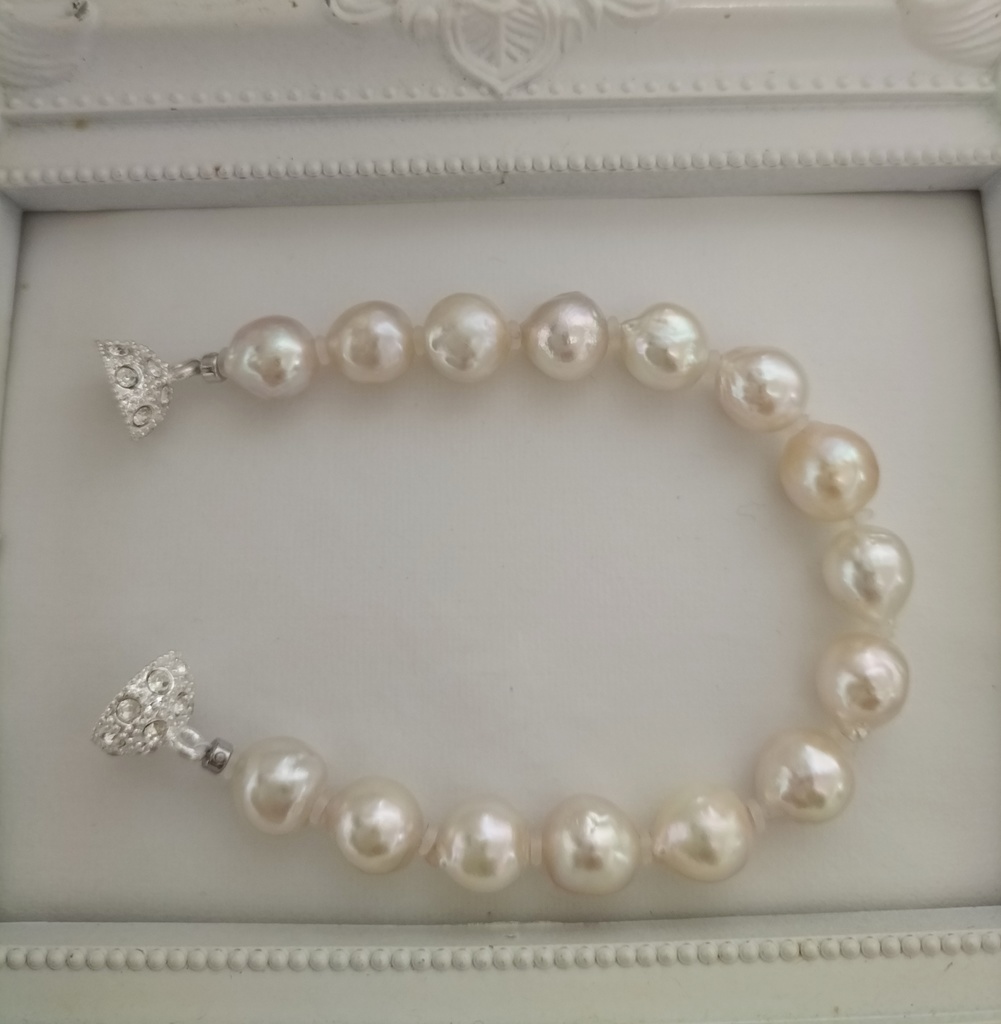 日本産あこや本真珠(宇和島産)のマグネット式ブレスレット