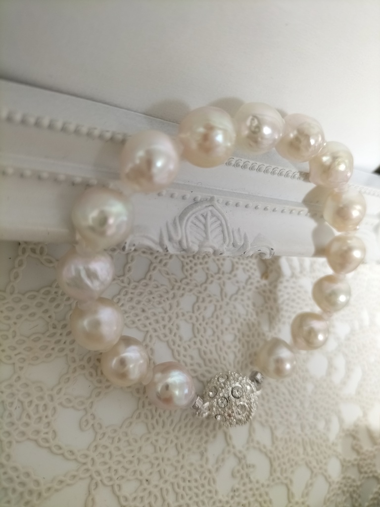 日本産あこや本真珠(宇和島産)のマグネット式ブレスレット
