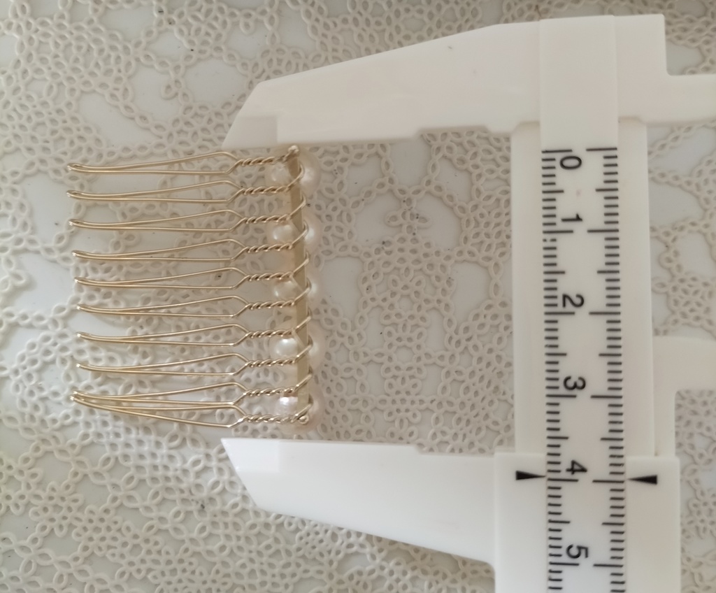 日本産あこや本真珠(宇和島産)のヘアコーム10本足