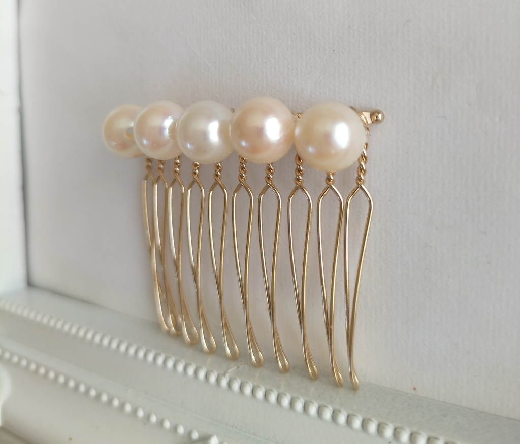 日本産あこや本真珠(宇和島産)のヘアコーム10本足