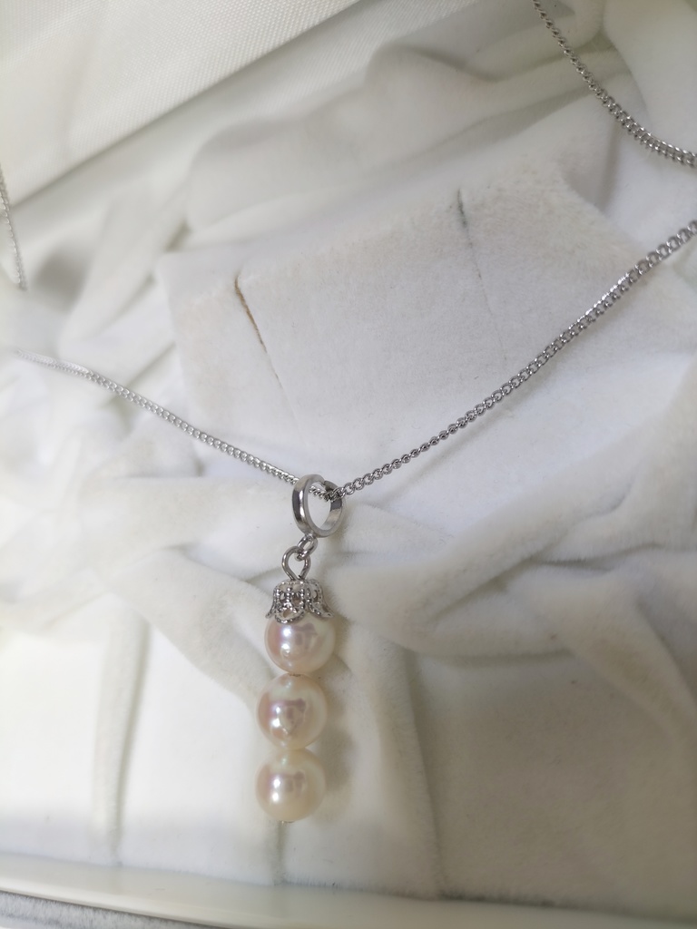 日本産あこや本真珠のネックレス