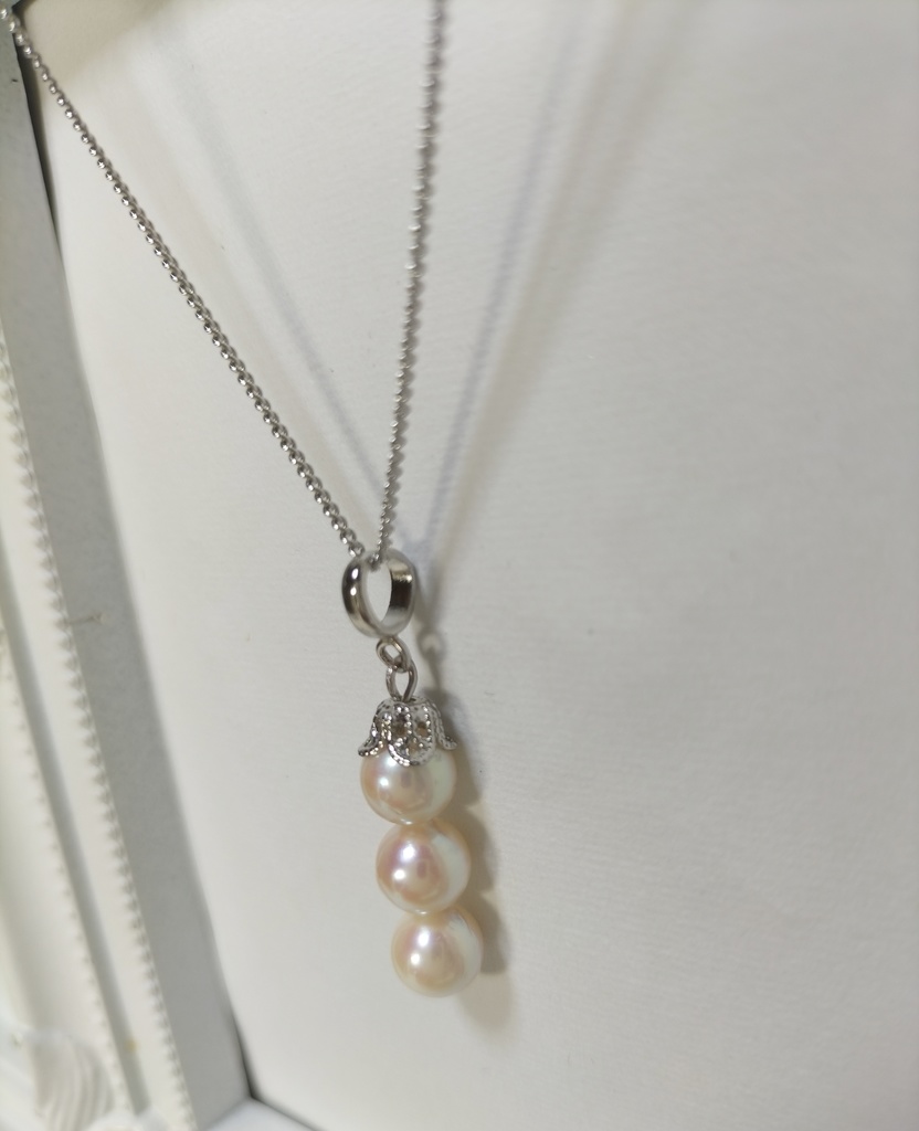 日本産あこや本真珠のネックレス