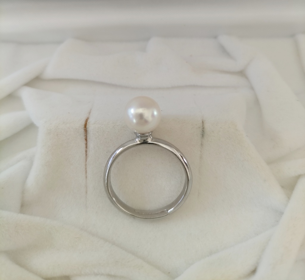 日本産あこや本真珠(宇和島産)のリング(フリーサイズ)