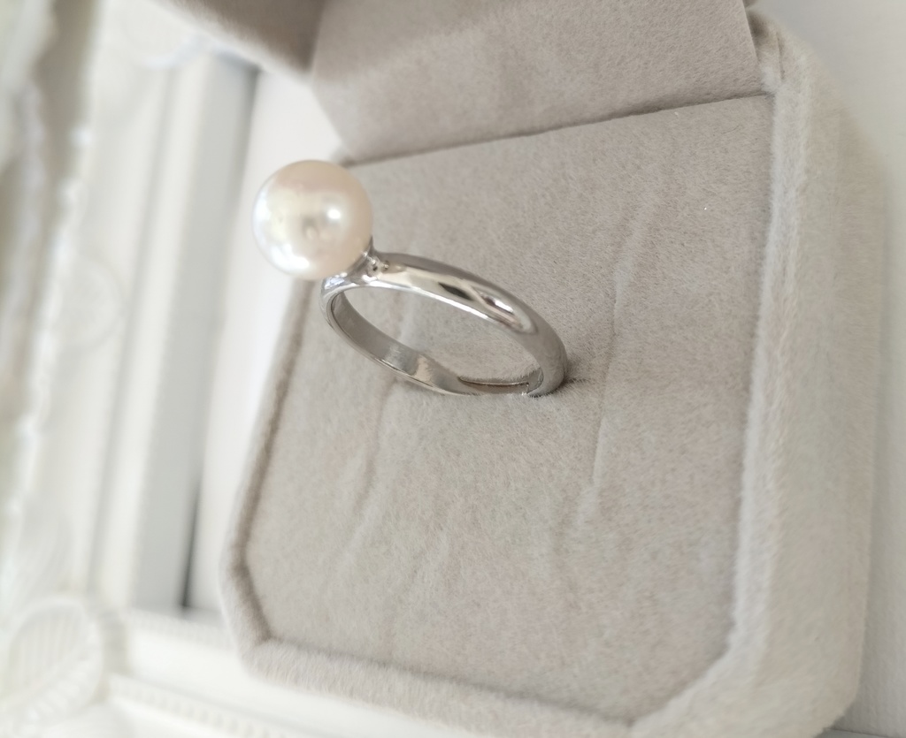 日本産あこや本真珠(宇和島産)のリング(フリーサイズ)