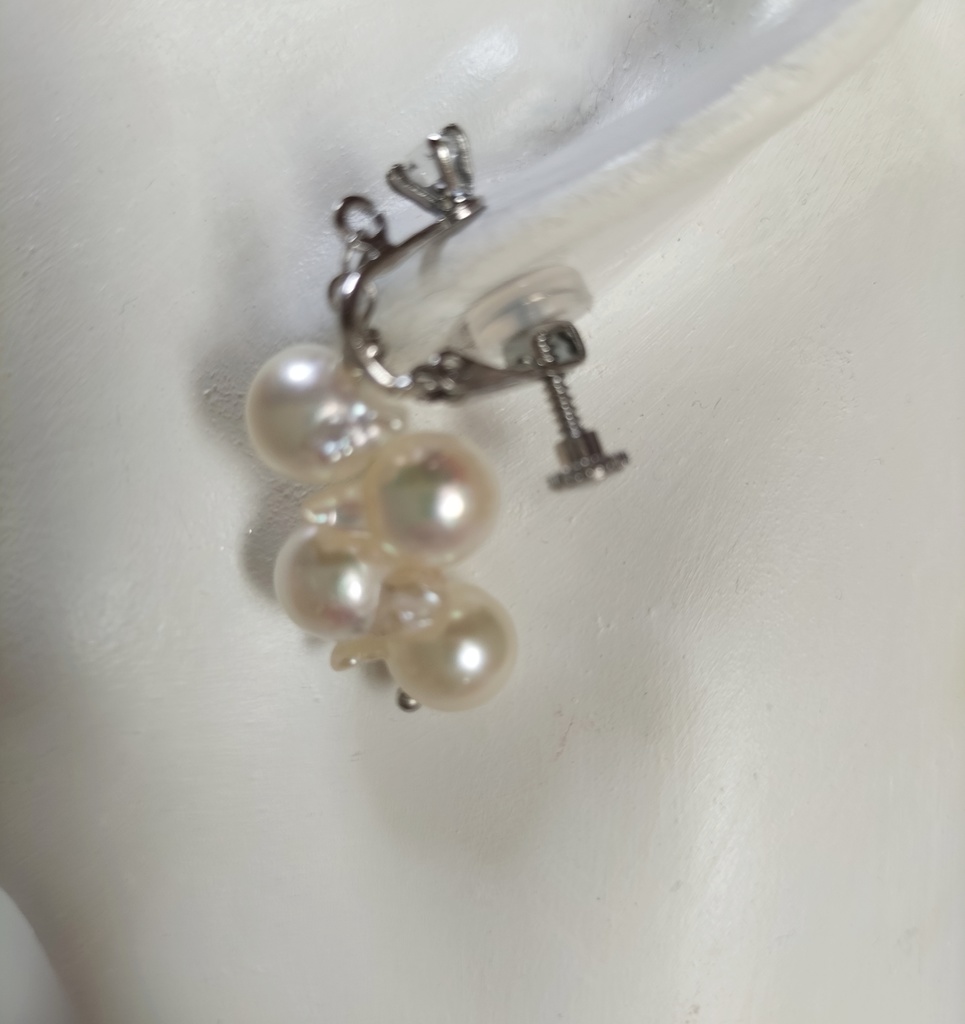 あこや本真珠(クレオパトラ珠)宇和島産のネジバネ式イヤリング