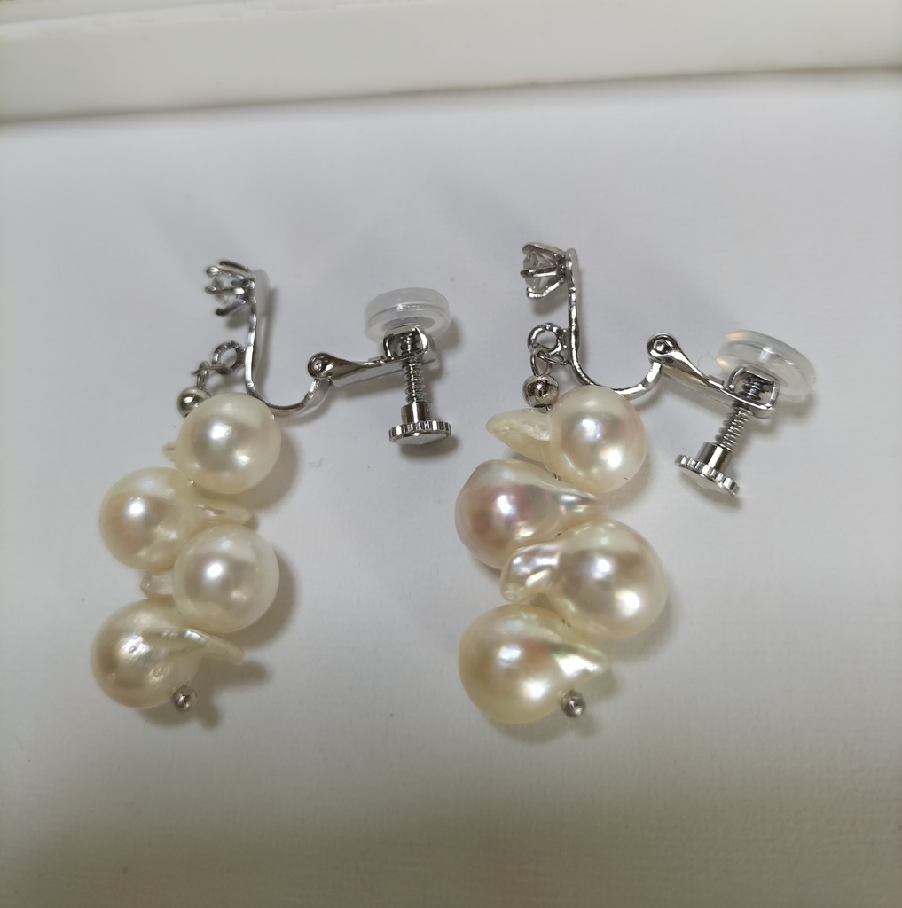 あこや本真珠(クレオパトラ珠)宇和島産のネジバネ式イヤリング