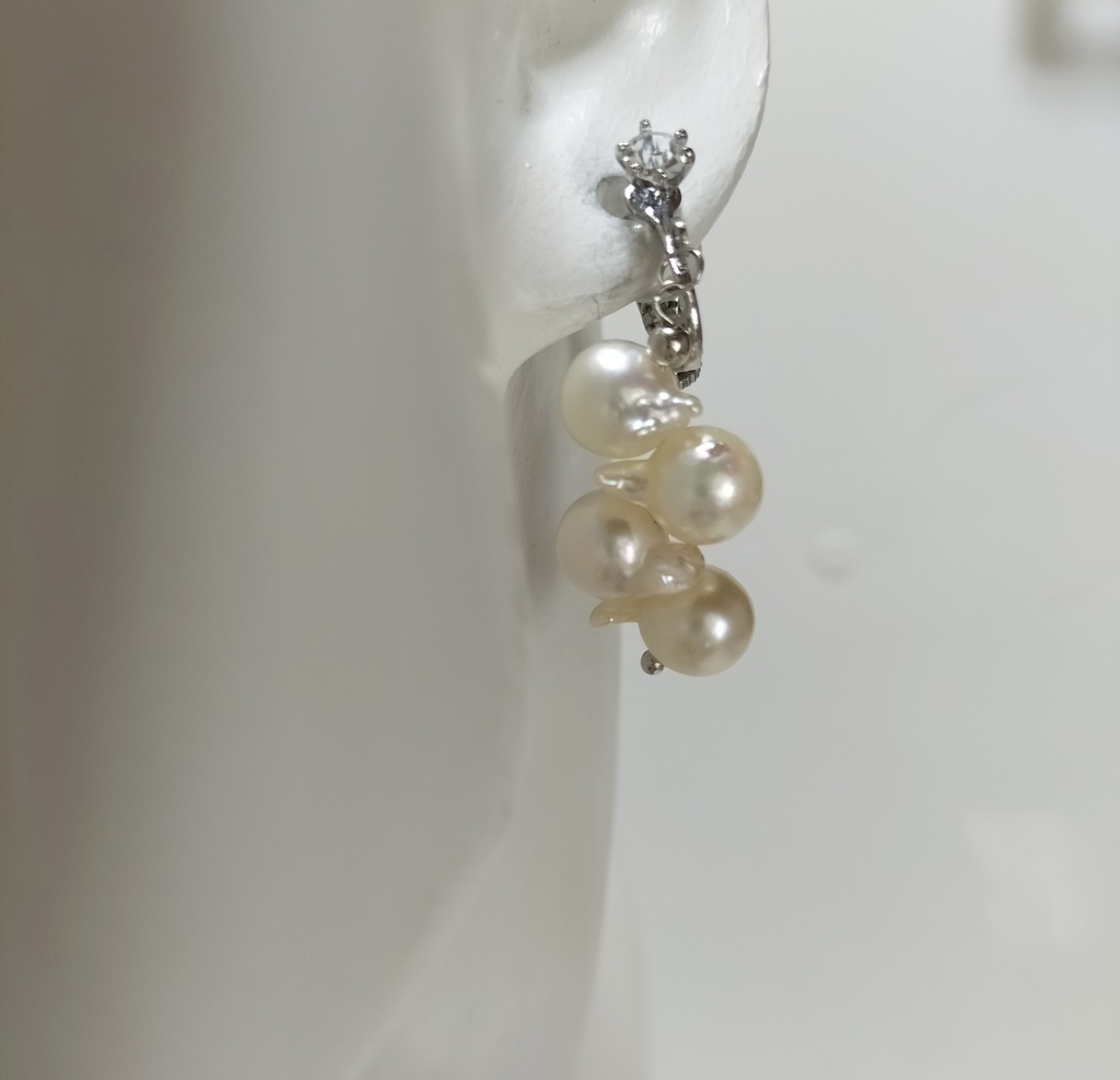 あこや本真珠(クレオパトラ珠)宇和島産のネジバネ式イヤリング