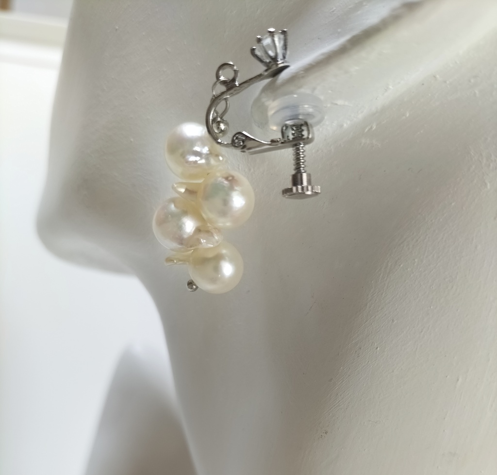 あこや本真珠(クレオパトラ珠)宇和島産のネジバネ式イヤリング