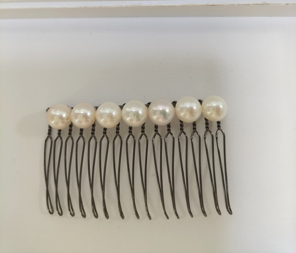 あこや本真珠(宇和島産)のヘアコーム15本足