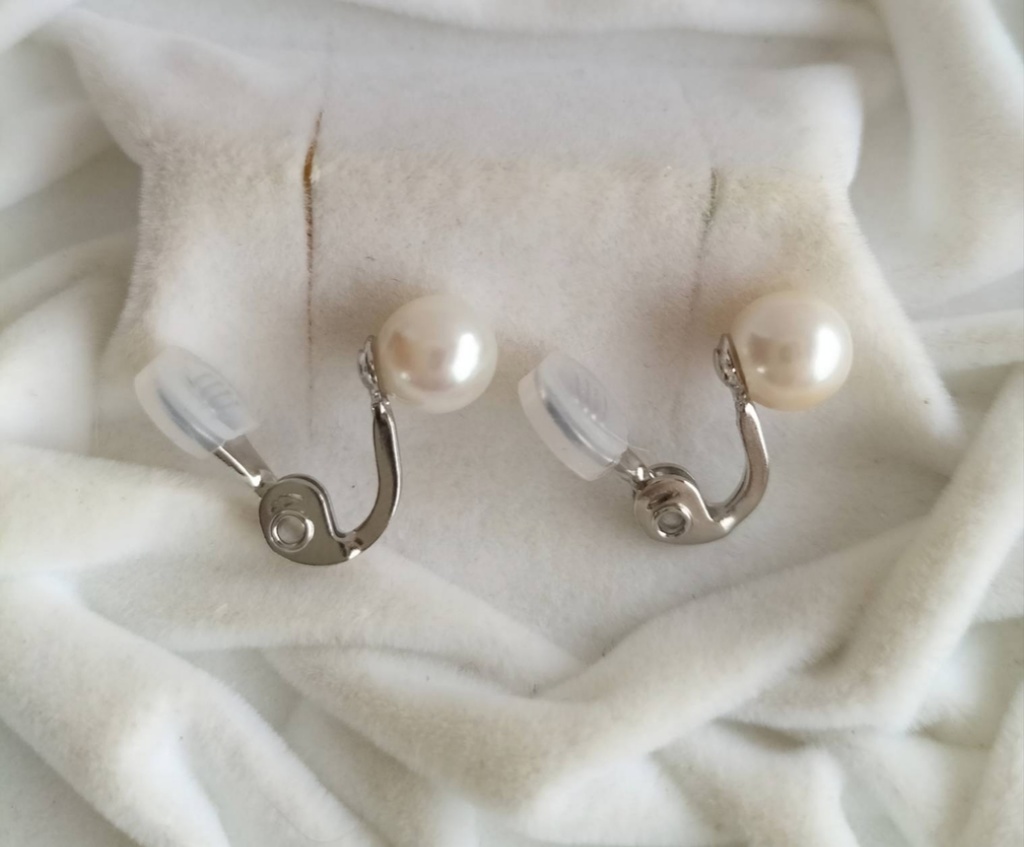 あこや本真珠(宇和島産)の調節可能なクリップ式のイヤリング