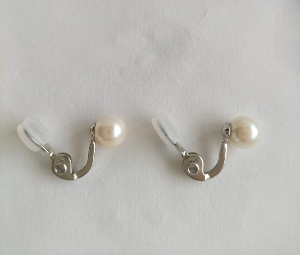あこや本真珠(宇和島産)の調節可能なクリップ式のイヤリング