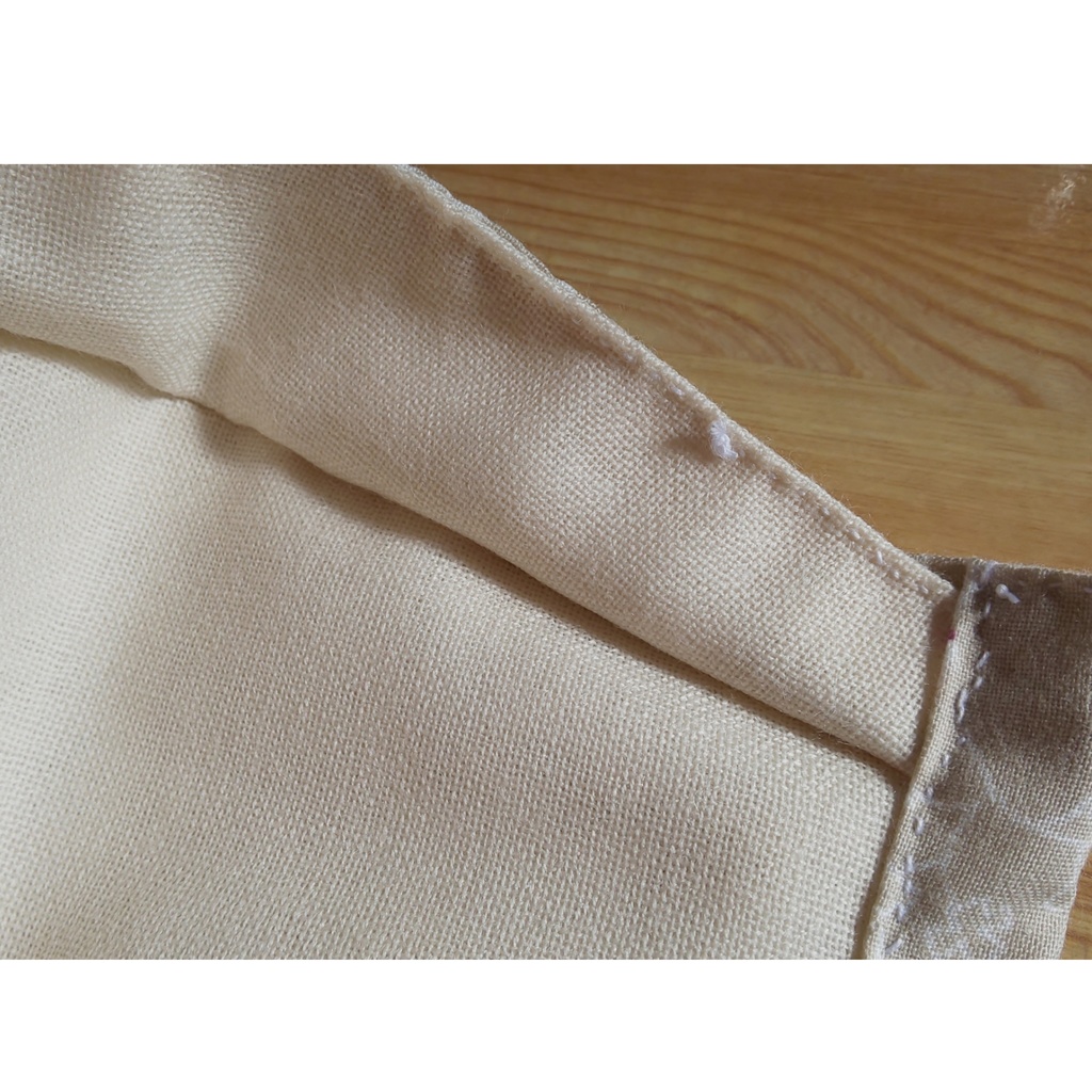 猫の散歩マスク(黄土色)