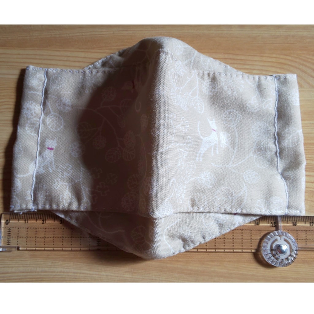 猫の散歩マスク(黄土色)