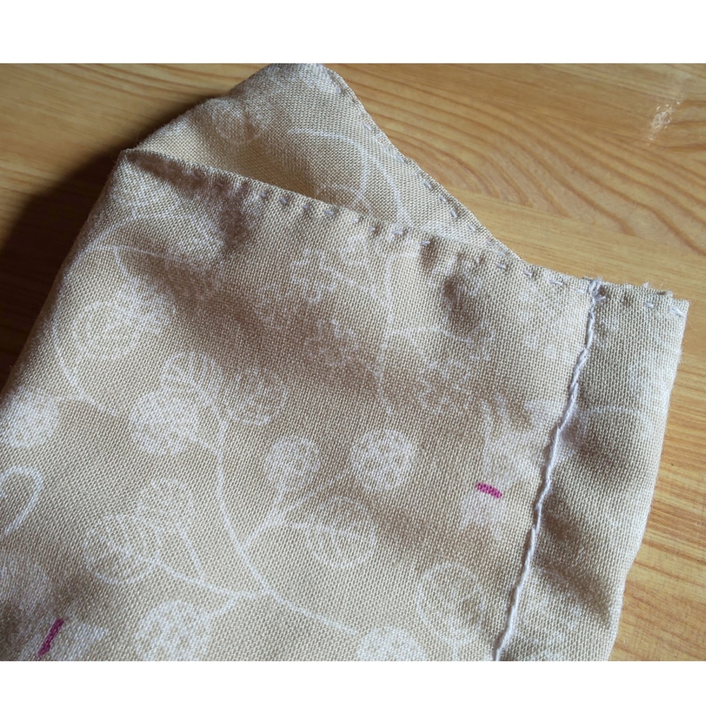 猫の散歩マスク(黄土色)