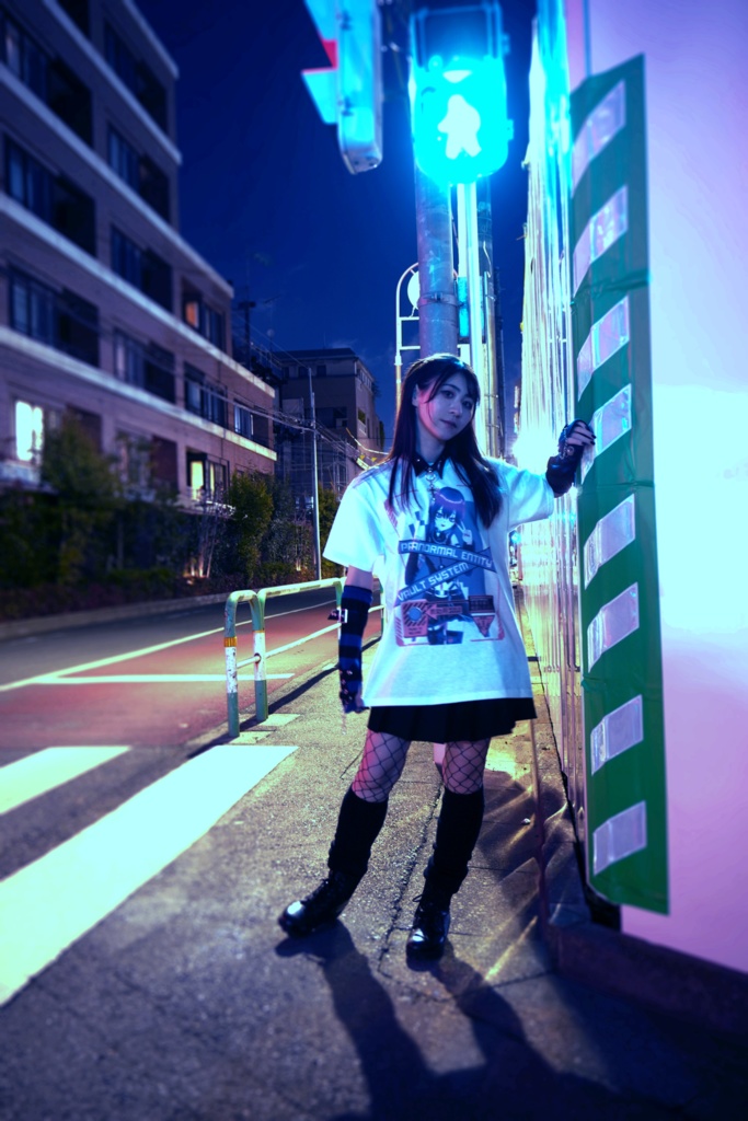 PARANORMAL ENTITY VAULT SISTEM Tシャツ