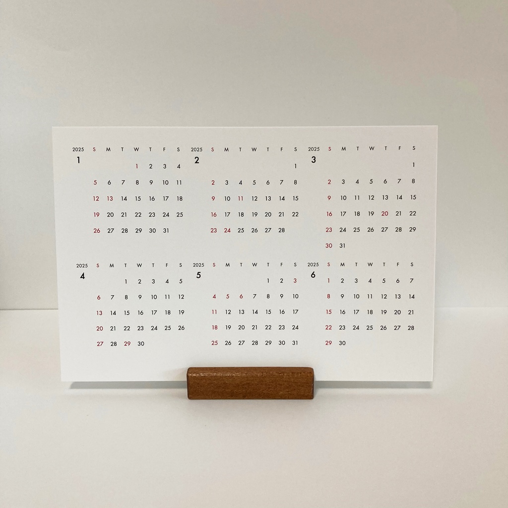 2025年卓上カレンダー「まるちゃんサボテンとotonoねこ」送料込み 木製スタンド付き