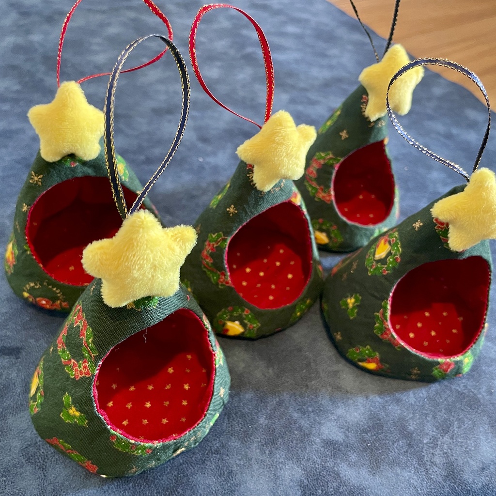 マメもふ用クリスマスツリーハウス