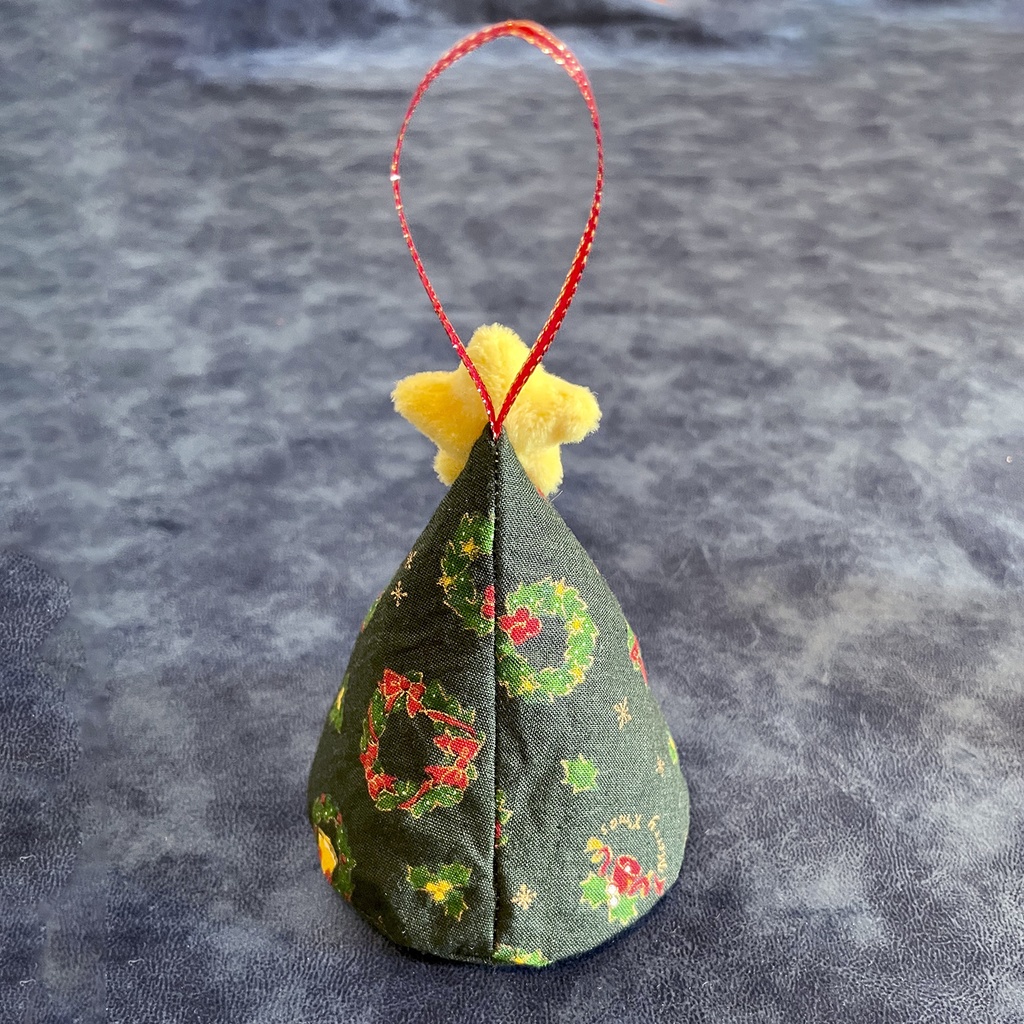 マメもふ用クリスマスツリーハウス