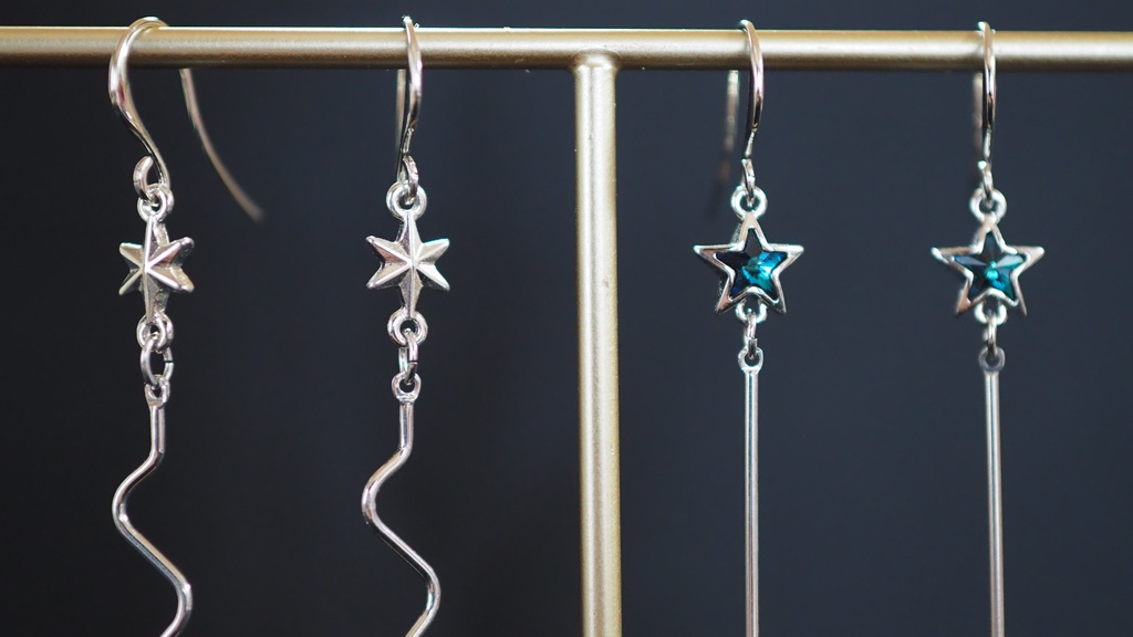 揺らめく星のピアス