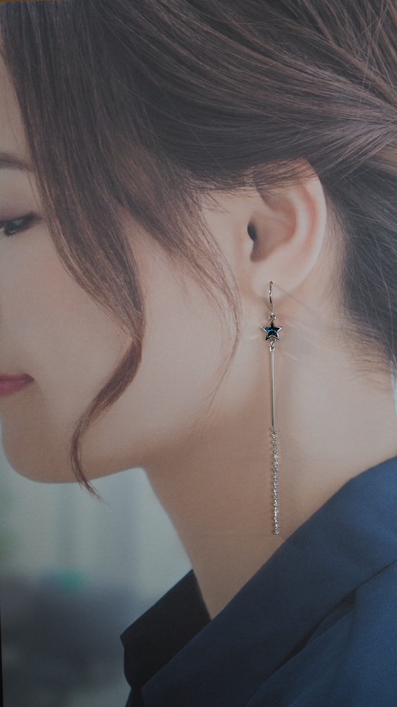 揺らめく星のピアス