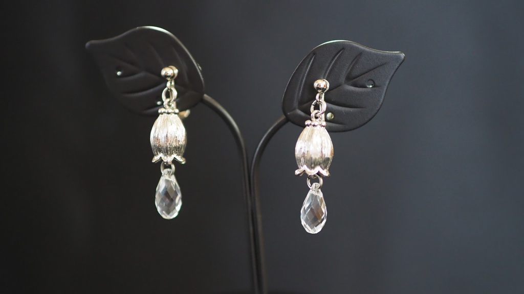 鈴蘭のイヤリング