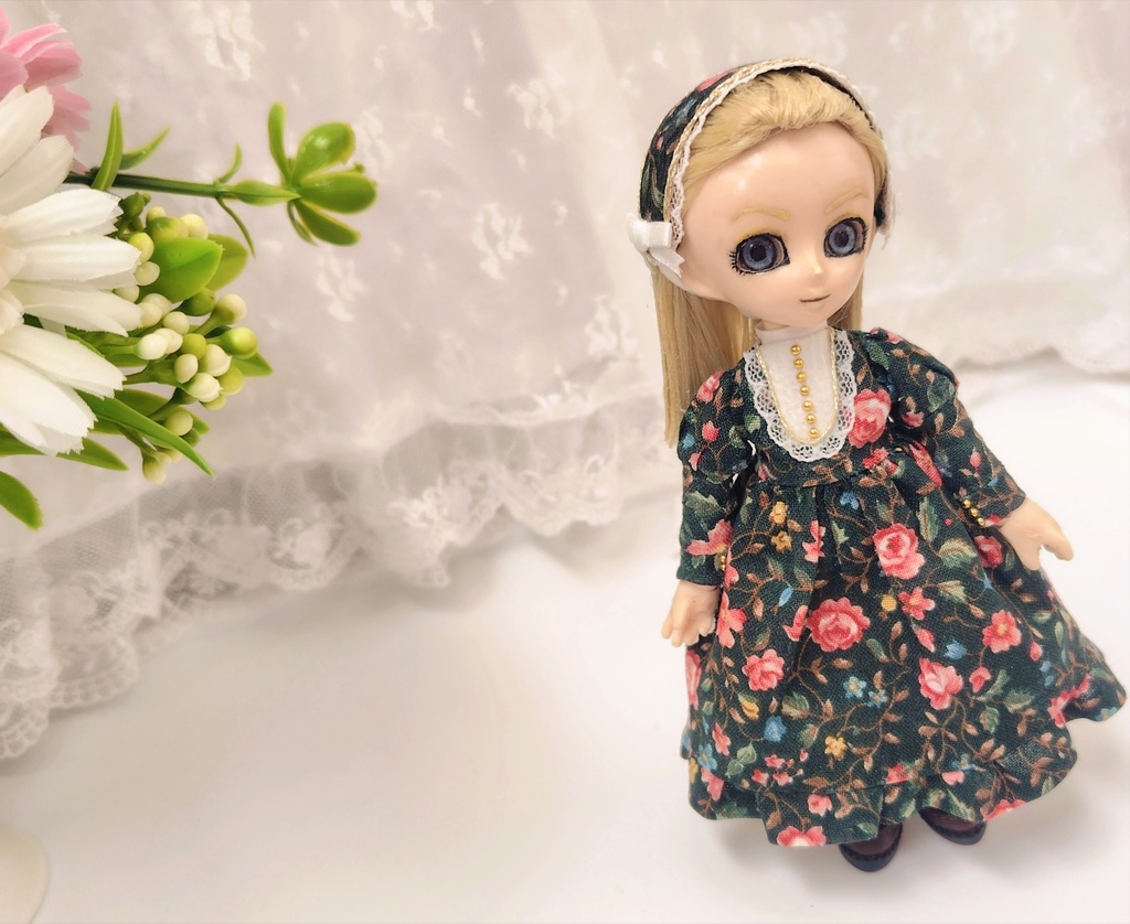 【オビツ11】深緑の薔薇令嬢ワンピース+ヘッドドレス