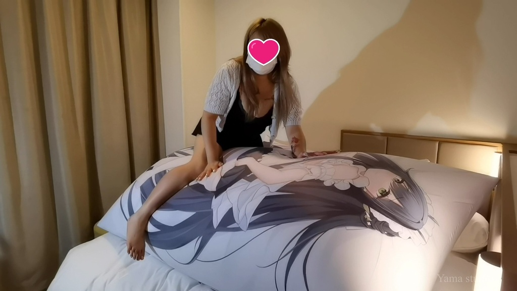 ひなちゃんの巨大空ビ遊び Hina-chan's big inflatable play